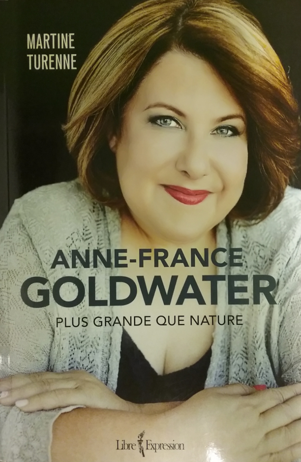 Anne-France Goldwater plus grande que nature Martine Turenne
